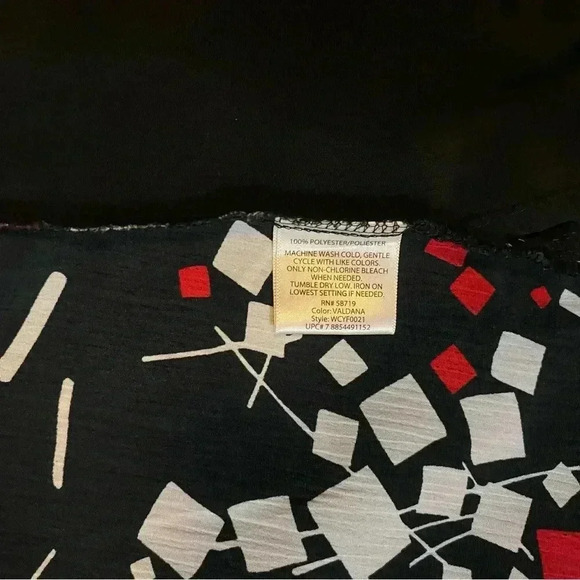 White Stag Women's Black Abstract Geometric Print Button Down Top Blouse 1X 16W - Picture 12 of 13